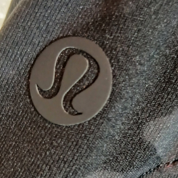 Lululemon Stretch High-Rise Jogger in camo size 4 - Picture 6 of 10